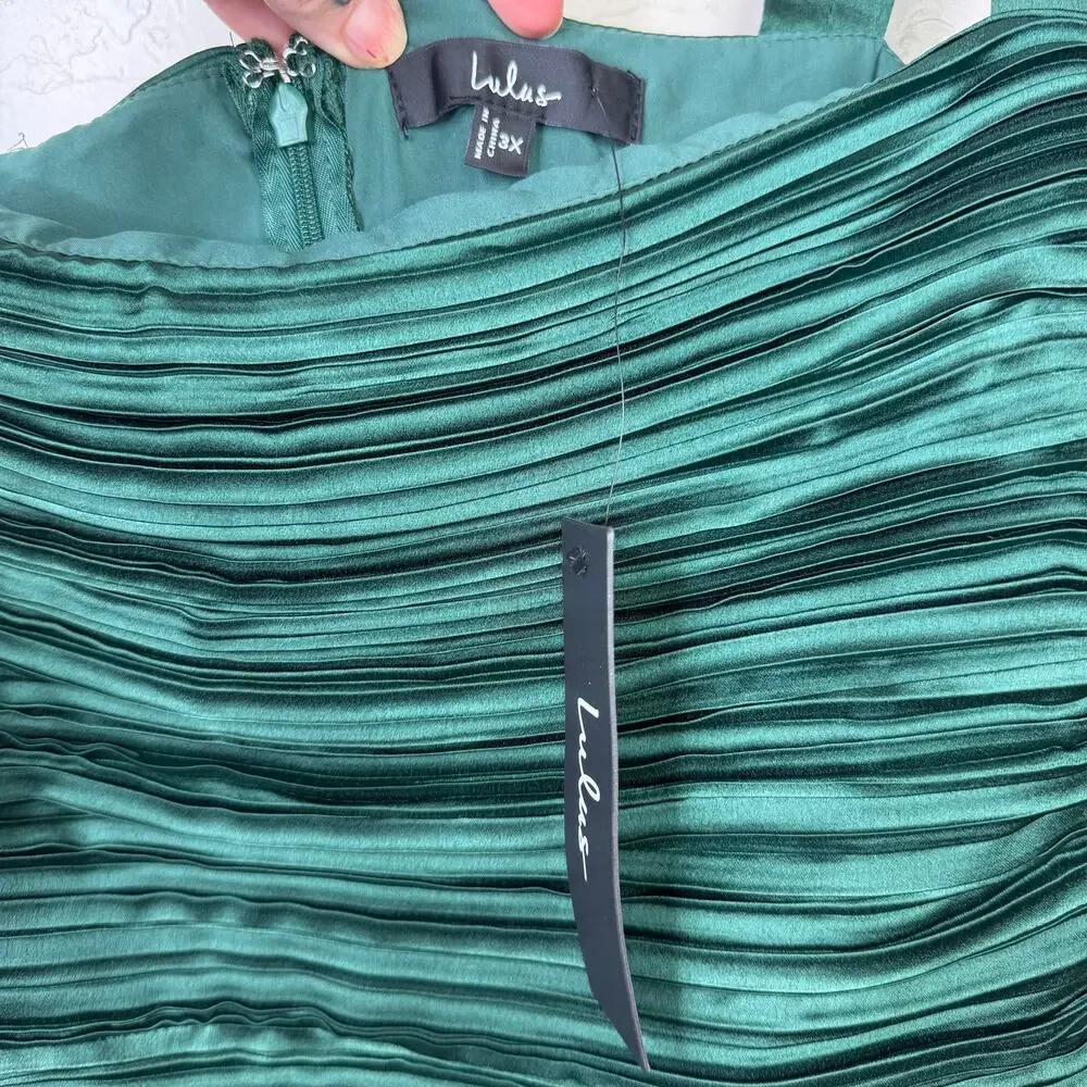 NEW Lulus Emerald Green Gorgeous Purpose Satin Pleated Sleeveless Bow Maxi Dress - Picture 14 of 16